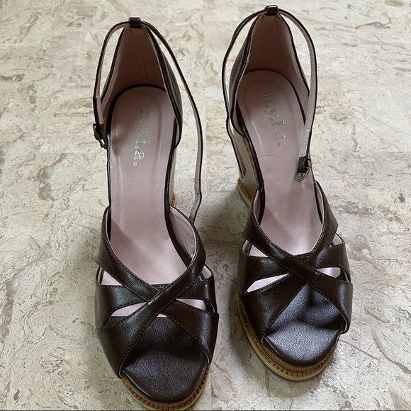 N.Y.L.A Yuki Brown Peep Toe High Wedge Sandal - Picture 3 of 14